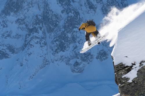 snowboard Borealis with bindings snowboard Borealis with bindings