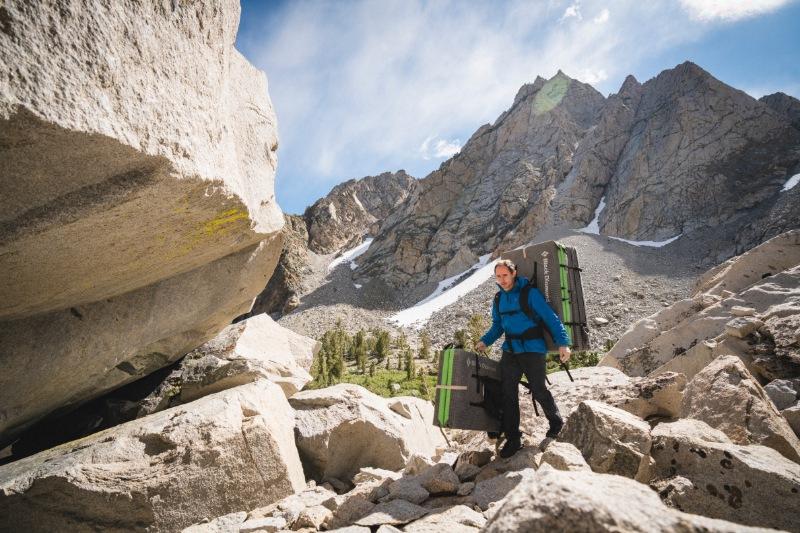 Carrying the crash pad